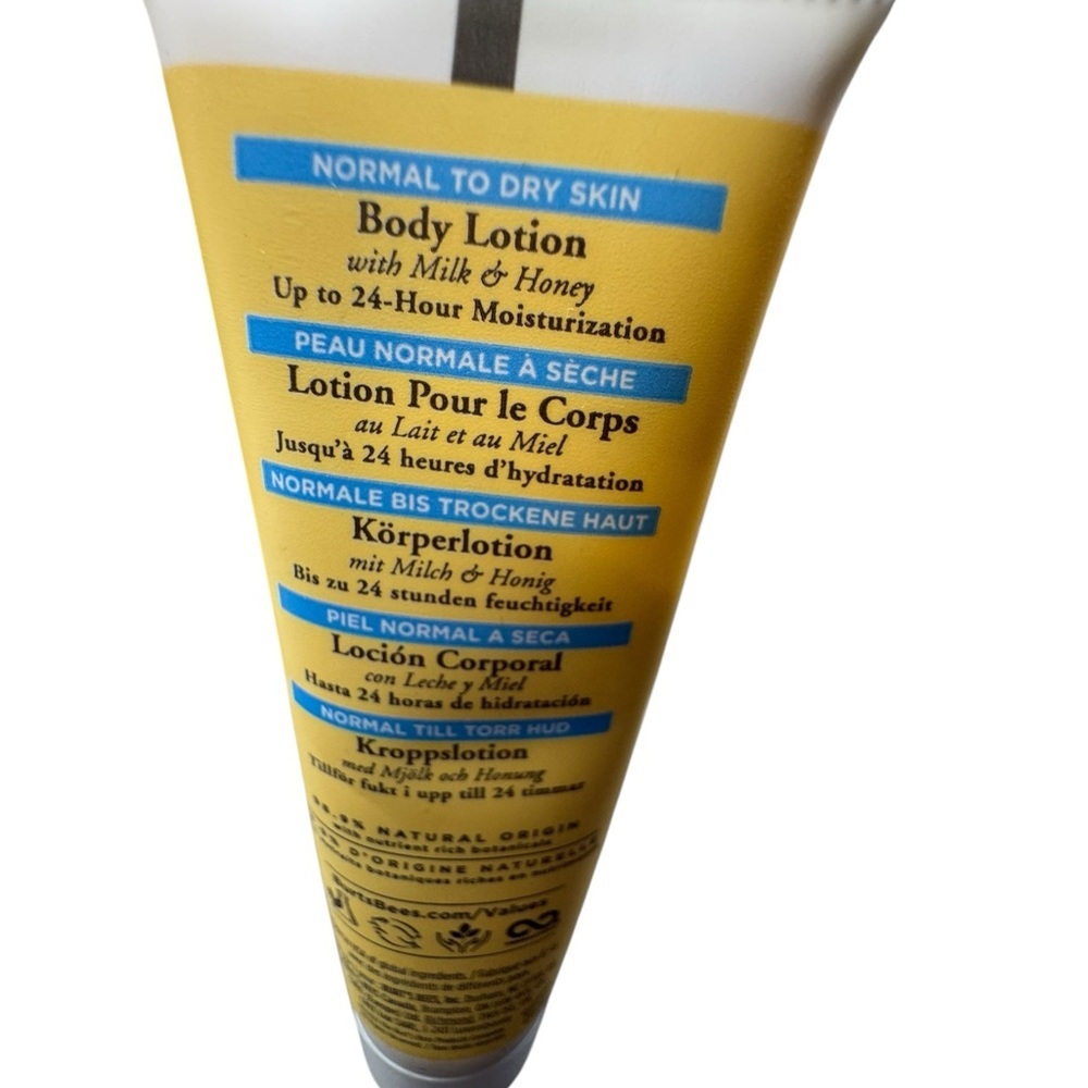 5/$25 NWT Travel Size Burt's Bees Moisturizing Body Lotion - Picture 3 of 3